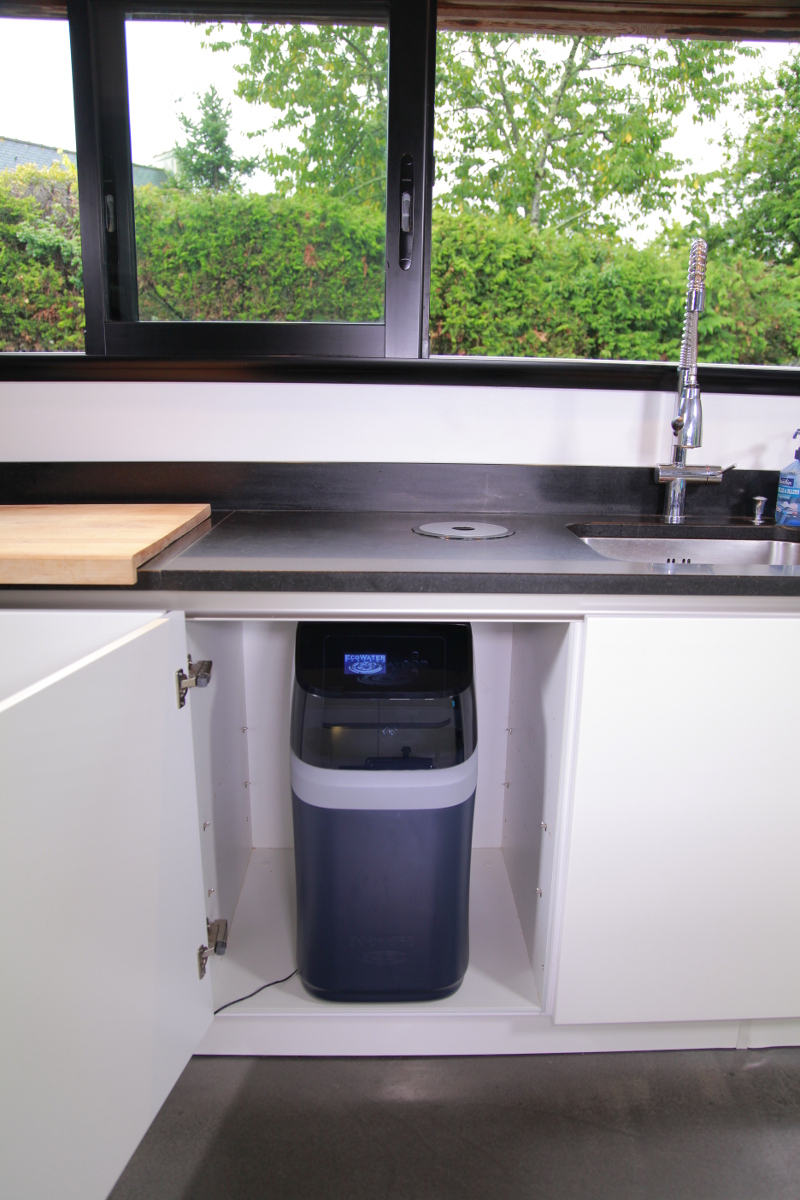 Кабинетная система водоподготовки Ecowater eVolution 200 Compact (умягчение)